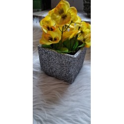 Ciężka doniczka osłonka