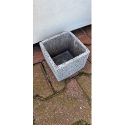 Ciężka doniczka osłonka