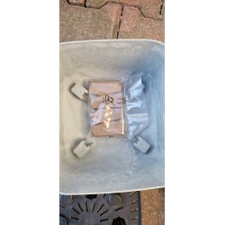 Doniczka GRACIA SQUARE BETON EFECT na nóżkach - efekt betonu