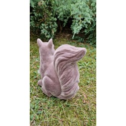 Szara wiewiórka flokowana 19 cm