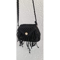 Czarna torebka koszyczek plecionka