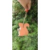 Drewniana jesienna zawieszka  - mała wiewiórka 10 cm