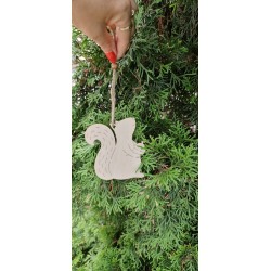 Drewniana jesienna zawieszka  - mała wiewiórka 10 cm