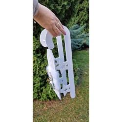 Białe drewniane sanki z gwiazdkami 40 cm