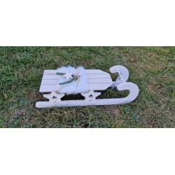 Białe drewniane sanki z gwiazdkami 40 cm