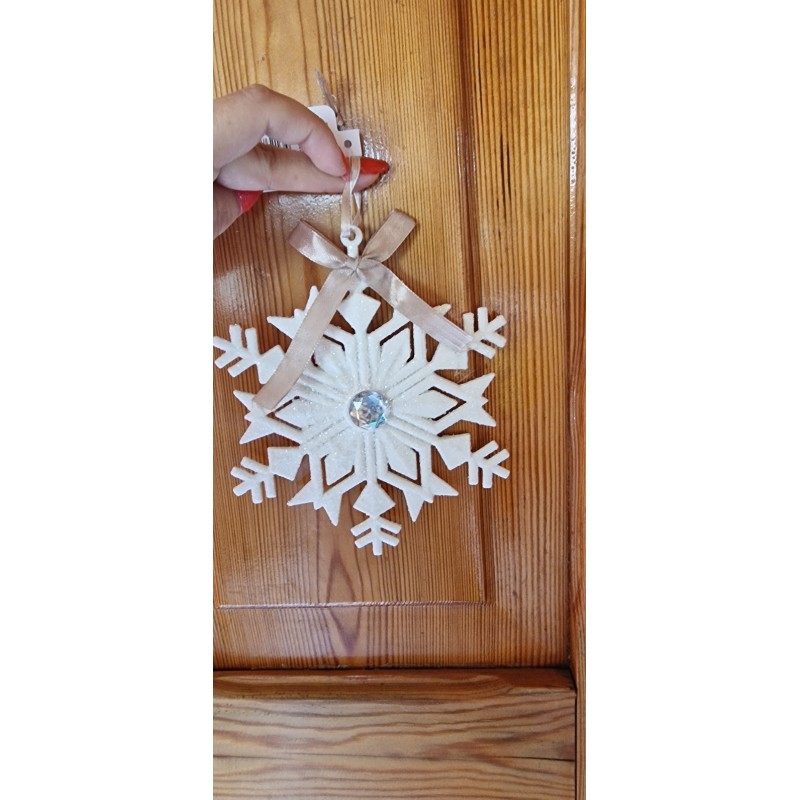 Zawieszka śnieżynka biała z kryształkiem