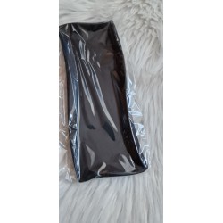 Czarna podstawka gipsowa fala.