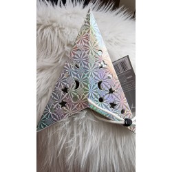 Świąteczna srebna błyszcząca papierowa gwiazda