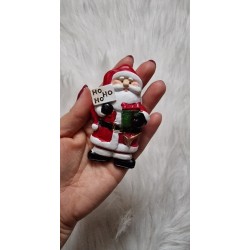 Magnes na lodówkę Mikołaj z prezentem i tabliczką