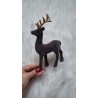 Renifer brązowy ze złotym porożem 17 cm