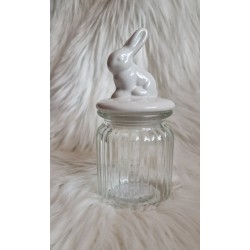 Szklany słoik pojemnik z figurką zajączka