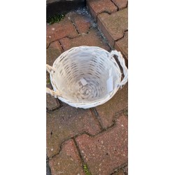 Koszyk wiklinowy, osłonka wiklinowa - kolor biały z uszkami