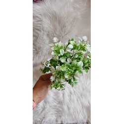 Dodatek zielony, bukiecik zielony bukszpan i gipsówka