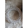 Biały wianek wiklinowy 40 cm