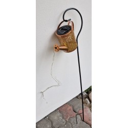 Lampa solarna konewka