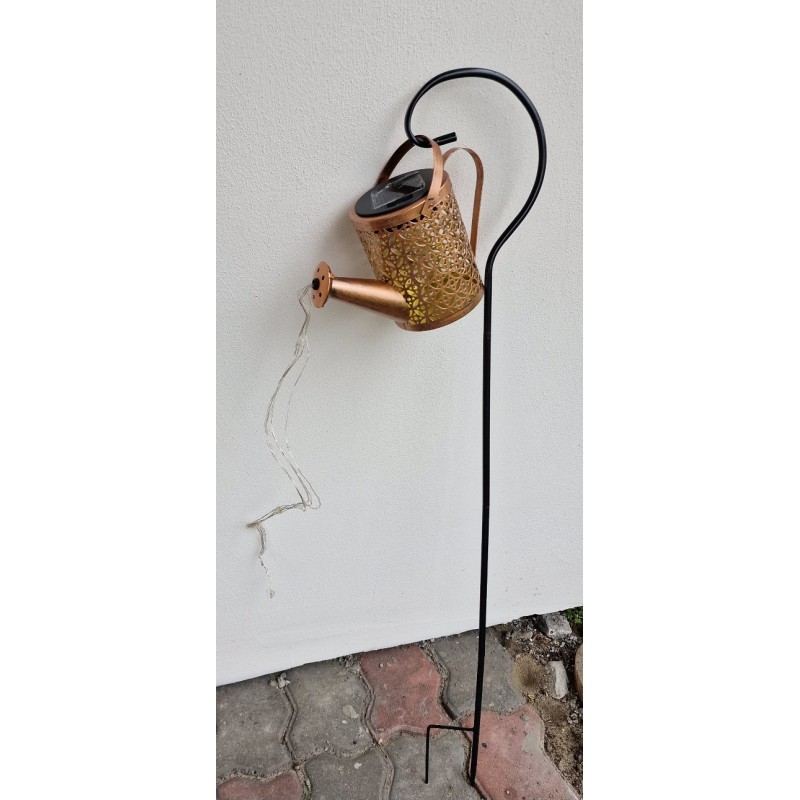 Lampa solarna konewka