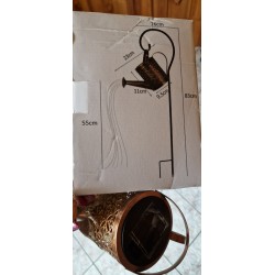 Lampa solarna konewka