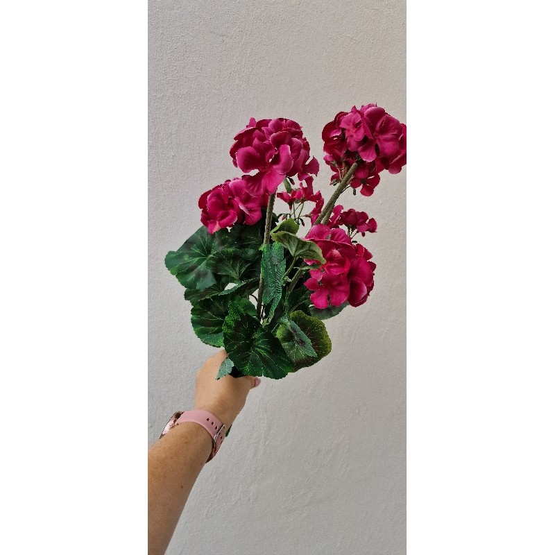 Sztuczny bukiet pelargoni - kolor fuksja