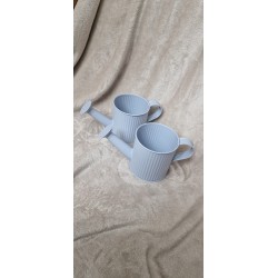 Metalowa lawendowa ryflowana osłonka konewka