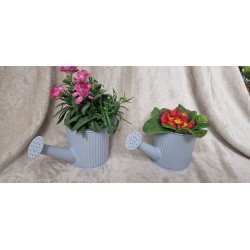 Metalowa lawendowa ryflowana osłonka konewka