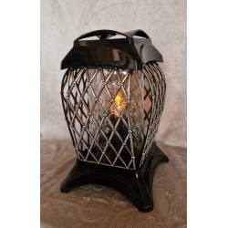 Czarno srebrny znicz z ażurowym zdobieniem romby 31,5 cm