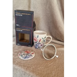 Kubek z pokrywką z porcelany z zaparzaczem ze stali