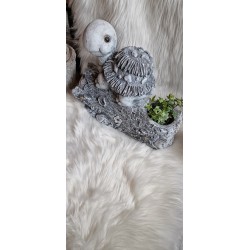 Figurka - żółw na kłodzie