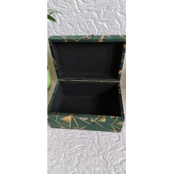 Welurowe szkatułki na biżuterię, kuferki na biżuterię lub drobiazgi