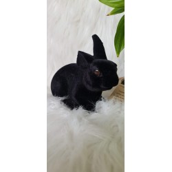 Zając siedzący czarny flokowany 15cm x 12 cm
