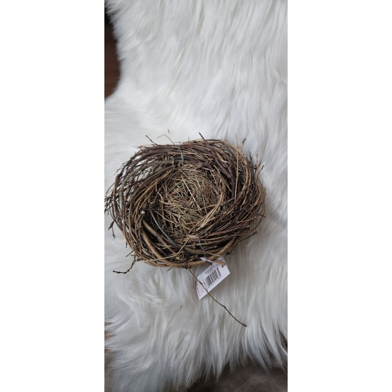 Gniazdo z gałązek średnica ok 20 cm