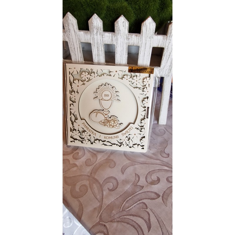 Album ze sklejki karnet pamiątka komunijna kwiatki